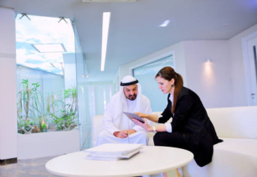 Consultants supporting business setup in Dubai