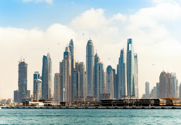 Entrepreneurs meeting business setup consultants in Dubai office