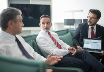 Corporate business registration consultation in Dubai