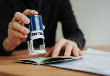 UAE visa services in Al Qusais Dubai with professional consultants assisting clients