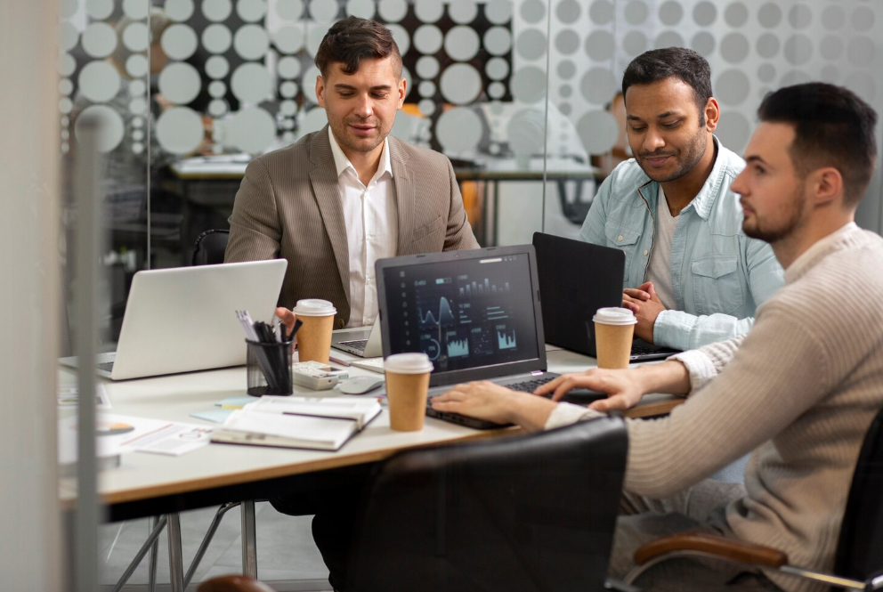 Custom software solutions company in Dubai for business automation